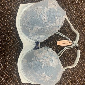 Victoria’s Secret Bra 32DDD